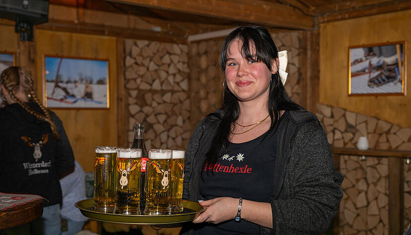 Auf das Service-Team ist beim Winterdorf Verlass. Einige Mitarbeiter sind bereits von Anfang an dabei.