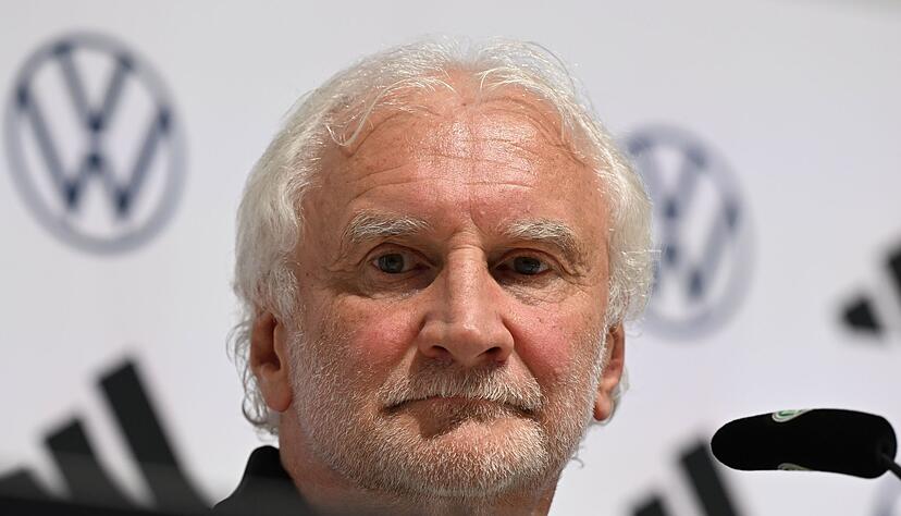 Rudi V&ouml;ller wirbt um Nachsicht mit Nationalst&uuml;rmer Nick Woltemade. (Archivbild)