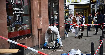 Die Spurensicherung am Ort der Polizeikontrolle in Mannheim.