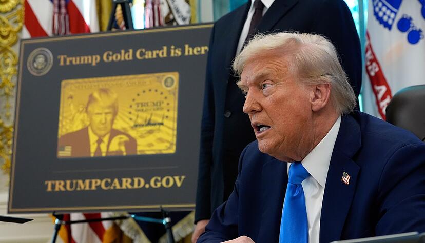 Das Konterfei des Pr&auml;sidenten ist auch auf der &laquo;Trump Gold Card&raquo; zu sehen.