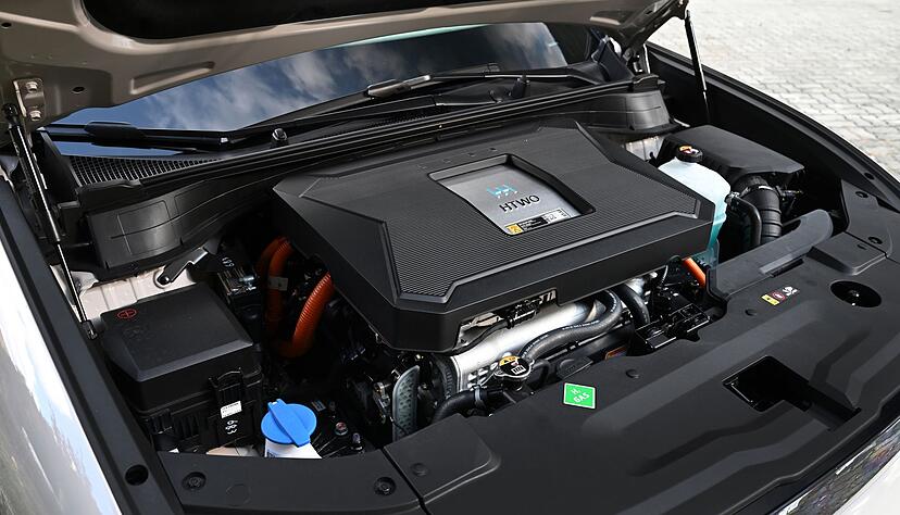 Wasserstoff rein - Strom raus: Die Brennstoffzelle produziert Energie f&uuml;r den elektrischen Antrieb.