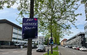 In der Oststraße in Heilbronn wurden mehrere Plakate von Pro Heilbronn und der AfD mit schwarzer Farbe beschmiert. In der Oststraße in Heilbronn wurden mehrere Plakate von Pro Heilbronn und der AfD mit schwarzer Farbe beschmiert.