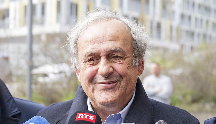 Michel Platini &uuml;bt deutliche Kritik an Gianni Infantino. (Archivbild)