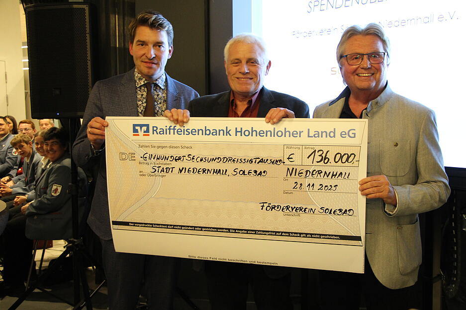 Der Förderverein hat 136.000 Euro für die Sanierung des Solebads beigesteuert. Der Förderverein hat 136.000 Euro für die Sanierung des Solebads beigesteuert.