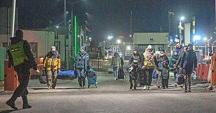 Die Menschen aus der Ukraine fliehen über die polnische Grenze in den Westen. Viele werden in den nächsten Tagen und Wochen auch in den Südwesten Deutschlands kommen.
Foto: dpa