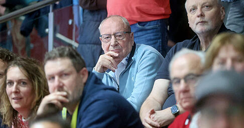 Rolf H&auml;rdtner greift im Fr&uuml;hjahr 2010 zum Telefonh&ouml;rer und t&auml;tigt einen folgenschweren Anruf, der die Sport-Union Neckarsulm sechs Jahre sp&auml;ter in die Bundesliga f&uuml;hrt.