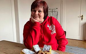 Kommt man bei Nataliia Kudinova zu Besuch, gibt es ukrainisches Gebäck. Kommt man bei Nataliia Kudinova zu Besuch, gibt es ukrainisches Gebäck.