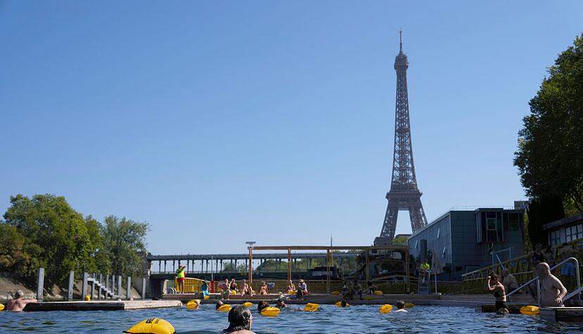 Die neuen Freibäder in der Seine kommen bei Einwohnern und Touristen gut an (Archivbild). Die neuen Freibäder in der Seine kommen bei Einwohnern und Touristen gut an (Archivbild).