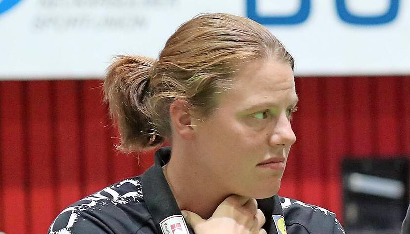 Die bisherige Co-Trainerin Maike Daniels übernimmt das Team interimsweise.