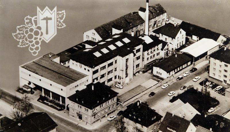Die Spirituosenfabrik an der Karlstra&szlig;e. 1944 im Dezember zerst&ouml;rt und nach dem Krieg an Ort und Stelle wieder aufgebaut.