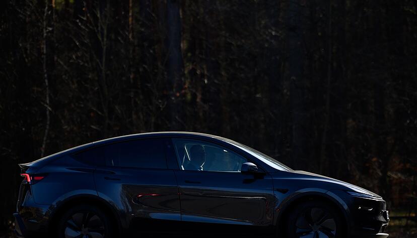 Tesla Model Y «Juniper»: Das Facelift ist 5 Zentimeter länger als das Vorgängermodell. Tesla Model Y «Juniper»: Das Facelift ist 5 Zentimeter länger als das Vorgängermodell.