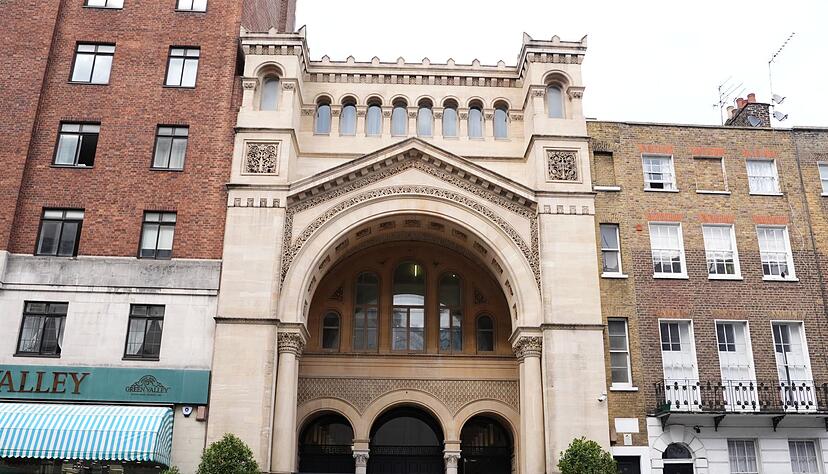 Nach dem Angriff vor einer Synagoge in Manchester geht die Polizei von Terror aus.
