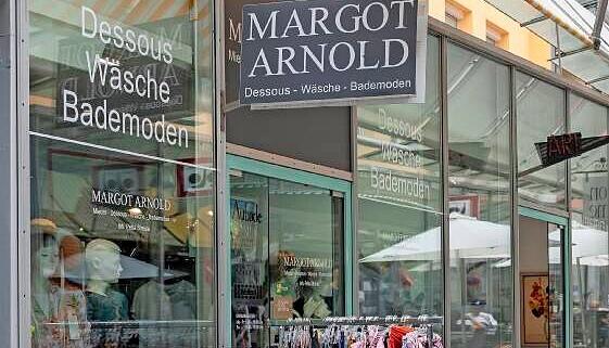 Margot Arnold feiert Jubil&auml;um in der Hafenmarktpassage.