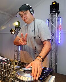 Für gute Stimmung sorgte bei der Party 2019 DJ Richie de Bell.