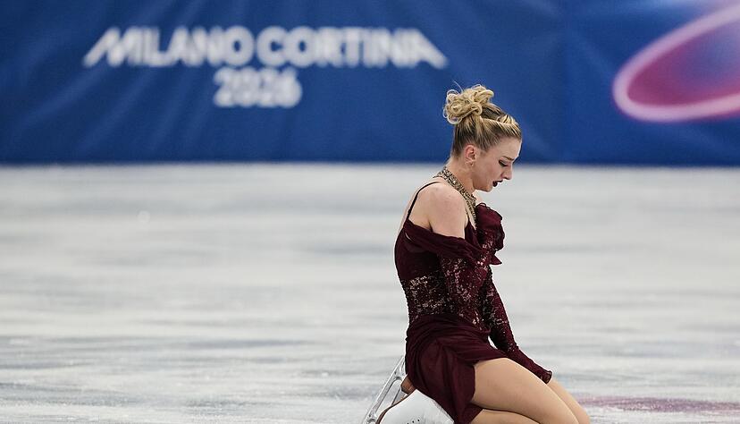 Eiskunstlaufstar Amber Glenn patzte im Kurzprogramm schwer und war hinterher in Tr&auml;nen aufgel&ouml;st.
