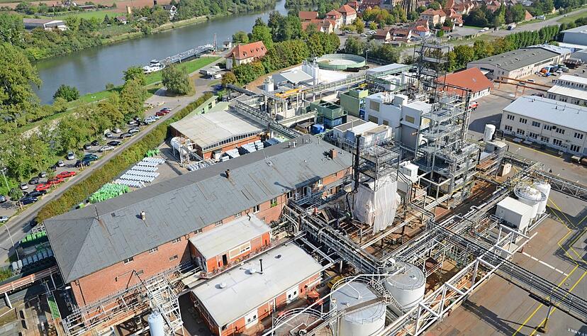 Der Chemiekonzern Solvay in Bad Wimpfen soll viel mehr schädliche Treibhausgase in die Atmosphäre entlassen, als sie angeben. Der Chemiekonzern Solvay in Bad Wimpfen soll viel mehr schädliche Treibhausgase in die Atmosphäre entlassen, als sie angeben.