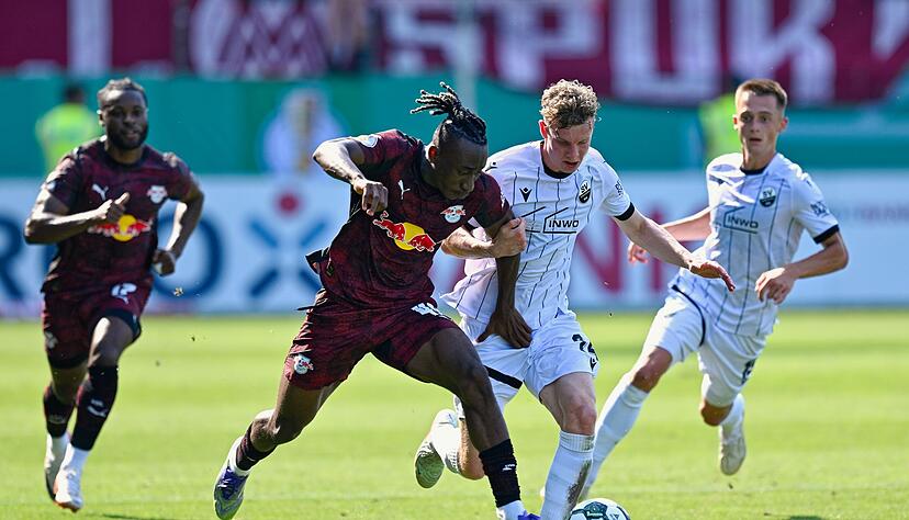 Einen Schritt voraus: RB-Torsch&uuml;tze Yan Diomand&eacute;.