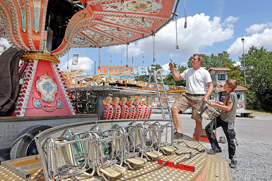 Aufbau Volksfest Heilbronn