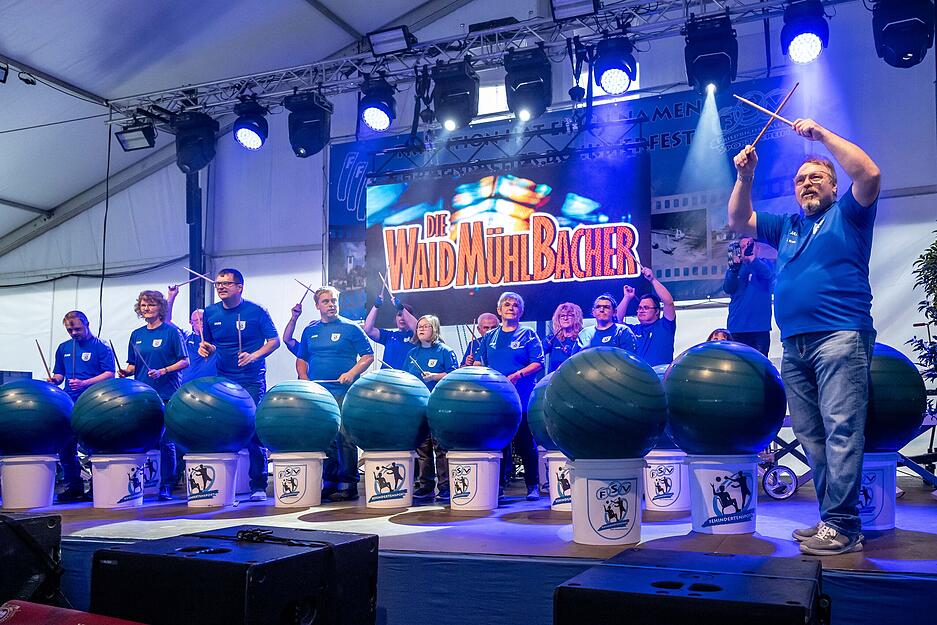 Hagenbacher Bockbierfest in Bad Friedrichshall: Partygäste lassen sich von Stromausfall nicht abhalten