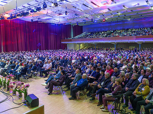 Rund 2000 Besucher sind zum Neujahrsempfang in die Harmonie gekommen. Rund 2000 Besucher sind zum Neujahrsempfang in die Harmonie gekommen.