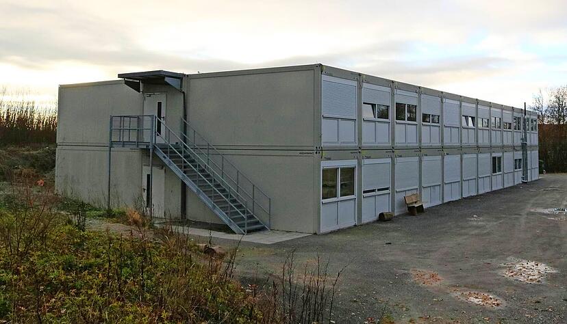 Der Hohenlohekreis plant in Kupferzell weitere Wohncontainer neben der bestehenden Anlage in der Schloßstraße.