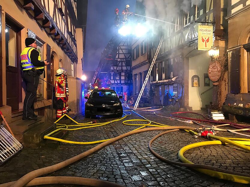 In der engen Altstadt gestaltete sich der Einsatz kompliziert.