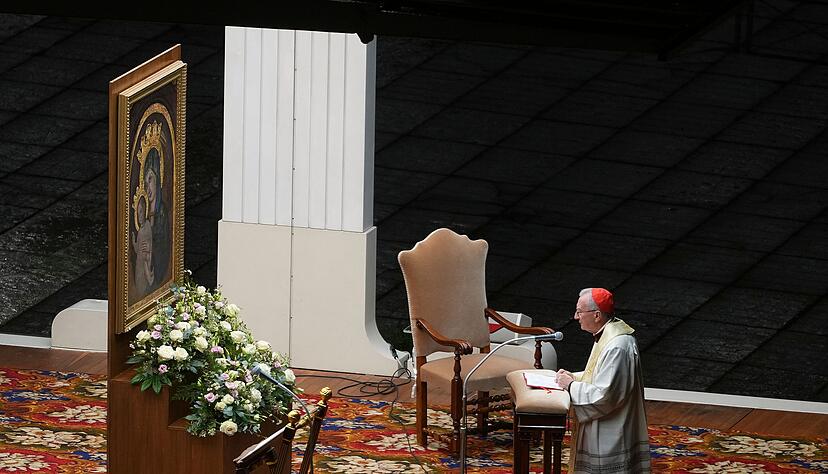 Kardinalstaatssekret&auml;r Parolin k&uuml;mmert sich derzeit um das Tagesgesch&auml;ft im Vatikan (Archivbild).