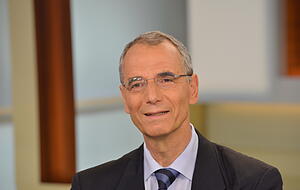 Michael Wolffsohn, Historiker und Publizist. Michael Wolffsohn, Historiker und Publizist.