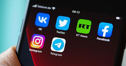 Soziale Netzwerke spielen eine wichtige Rolle für Russinnen und Russen, um an unabhängige Informationen zu gelangen.