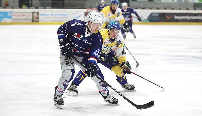 Claudio Schreyer (links) und die Eisb&auml;ren Heilbronn haben keine Lust, bereits am Freitag in die Eishockey-Pause zu gehen.