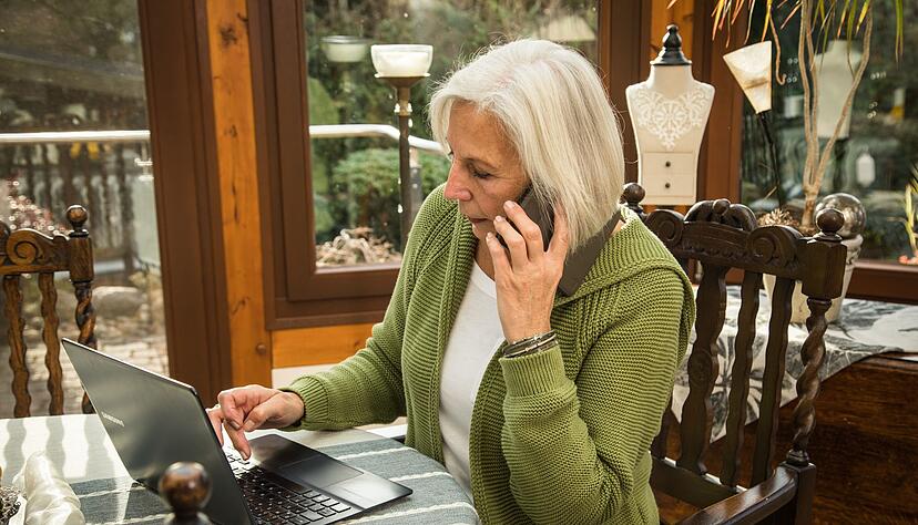 Telefon klingelt? Blo&szlig; nicht &uuml;berrumpeln lassen &ndash; Ruhe bewahren sch&uuml;tzt Geld und Daten.
