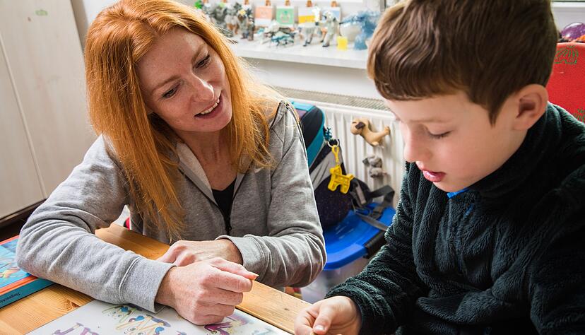 Regelmäßig und bedingungslos: Ein guter Zeitpunkt zum Start des Taschengeldes ist zum Ende der Kindergartenzeit.
