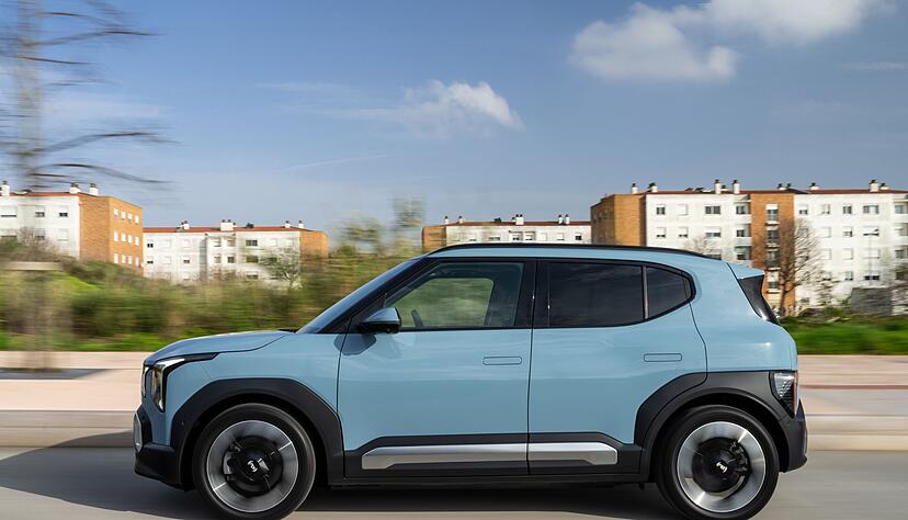 Kleines Kerlchen: Der EV2 misst nur ganz knapp über vier Meter - und will dennoch möglichst viel Platz bieten. Kleines Kerlchen: Der EV2 misst nur ganz knapp über vier Meter - und will dennoch möglichst viel Platz bieten.