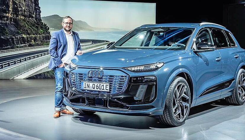 Alexander Schnell aus der Chefredaktion konnte sich den Q6 E-Tron bereits vor der Weltpremiere anschauen. Alexander Schnell aus der Chefredaktion konnte sich den Q6 E-Tron bereits vor der Weltpremiere anschauen.