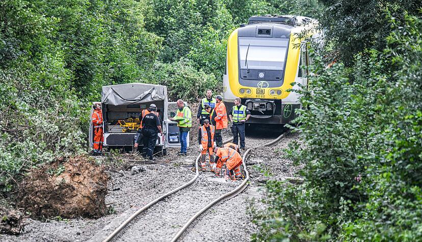 Drei Menschen kamen bei dem Ungl&uuml;ck ums Leben - zwei davon Mitarbeiter der Bahn. (Archivbild)