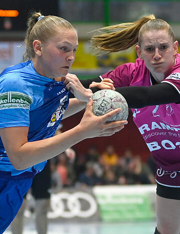 Winkt ein neuer Vertrag: Angunn Gudmestad (links) darf ungeachtet ihrer schweren Verletzung bei der Sport-Union bleiben &ndash; sofern sie es denn m&ouml;chte.