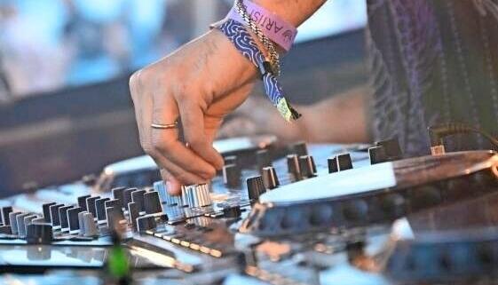 Welche DJs am 1. August nach Heilbronn auf die Theresienwiese kommen, wird als Geheimnis gehandelt.