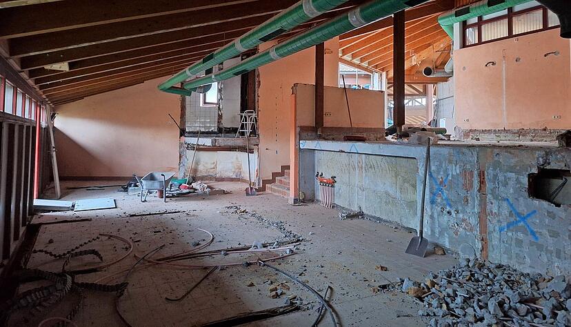 Während auf der Solebad-Baustelle noch mehr abgebrochen als aufgebaut wird, hat der Gemeinderat bereits über Innendesign beraten.