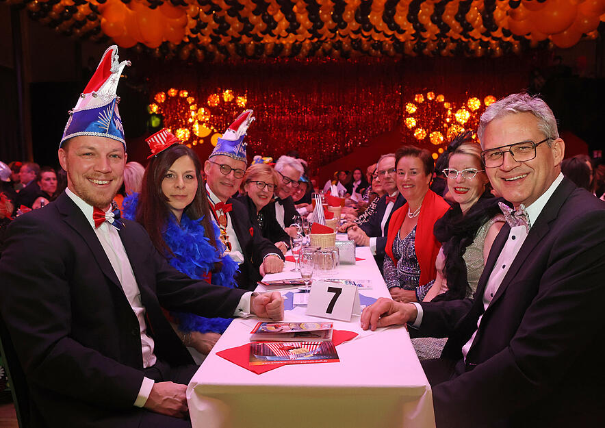 Wimpfener Faschingsgesellschaft WFG - Erste Sitzung 2023 im Kurhaus Bad Wimpfen - Licht aus - Spot an - Moviestar