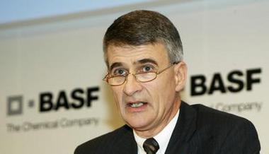 BASF-Chef J&uuml;rgen Hambrecht treibt die Konzentration auf das Kerngesch&auml;ft voran.