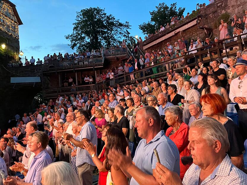 Der Ire ist vor allem ein begnadeter Geschichtenerzähler und empathischer Menschenfänger.