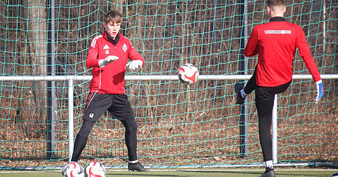 Gianluca Mack (links), der in Spielberg vor der Winterpause schon sein Deb&uuml;t in der Verbandsliga gegeben hat, soll eine gr&ouml;&szlig;ere Rolle beim VfB spielen.