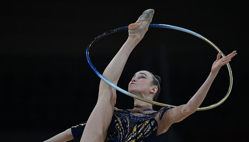 Virtuos mit dem Reifen: Darja Varfolomeev. Virtuos mit dem Reifen: Darja Varfolomeev.