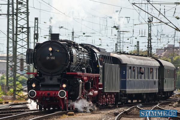 Dampflok 01 150 auf dem Weg nach Heilbronn