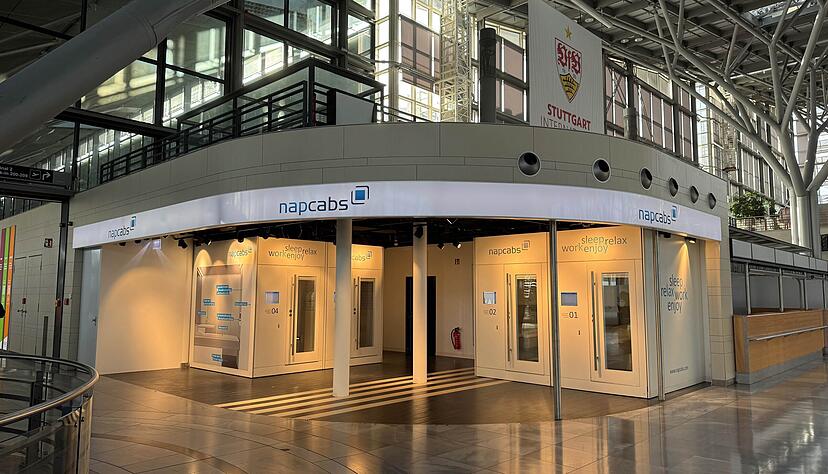 Nickerchen auf wenigen Quadratmetern: In Terminal 1 im Flughafen Stuttgart stehen nun vier Schlafkabinen für Reisende bereit. Nickerchen auf wenigen Quadratmetern: In Terminal 1 im Flughafen Stuttgart stehen nun vier Schlafkabinen für Reisende bereit.
