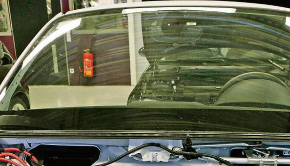 Selbst im beliebten Beruf Kfz-Mechatroniker gibt es noch zahlreiche freie Stellen. Die Arbeitsagentur bietet daher am Donnerstag einen Beratungstag an.Foto: dpa