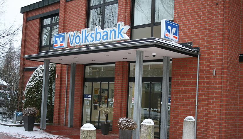 Am Samstag war die Filiale verlassen - nur wenige Kunden suchten verzweifelt nach Informationen. Am Samstag war die Filiale verlassen - nur wenige Kunden suchten verzweifelt nach Informationen.