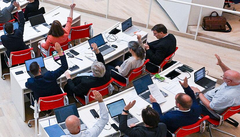 Die Koalition von SPD und BSW in Brandenburg ist in einer Krise - in der BSW-Fraktion rumort es. (Archivbild)