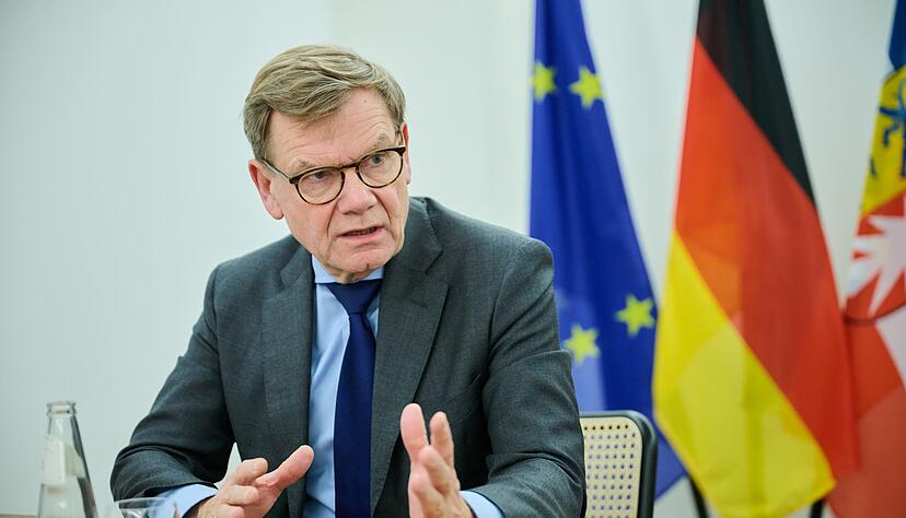 Auch bei den vom Klimawandel stark betroffenen kleinen Inselstaaten im Indopazifik will Au&szlig;enminister Johann Wadephul (CDU) um Unterst&uuml;tzung f&uuml;r die deutsche Kandidatur zum UN-Sicherheitsrat werben.