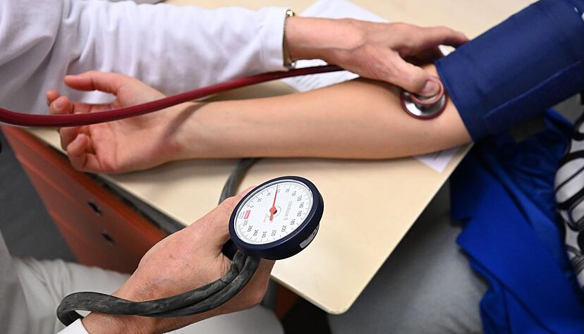 Die Versorgung mit Ärzten ist im Raum Heilbronn noch gut. Aber: Fast 100 Hausärzte im Landkreis gehen in den nächsten Jahren in den Ruhestand Die Versorgung mit Ärzten ist im Raum Heilbronn noch gut. Aber: Fast 100 Hausärzte im Landkreis gehen in den nächsten Jahren in den Ruhestand